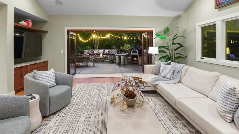 171 Gabarda Way Portola Valley, CA 94028