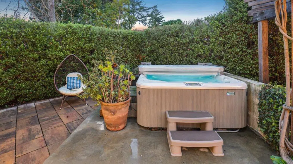 171 Gabarda Way Portola Valley, CA 94028
