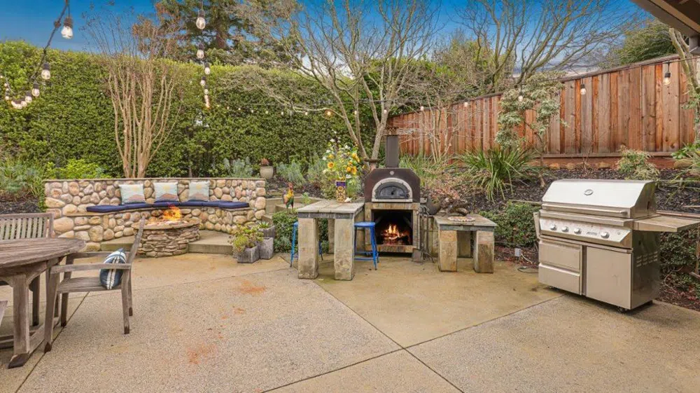 171 Gabarda Way Portola Valley, CA 94028