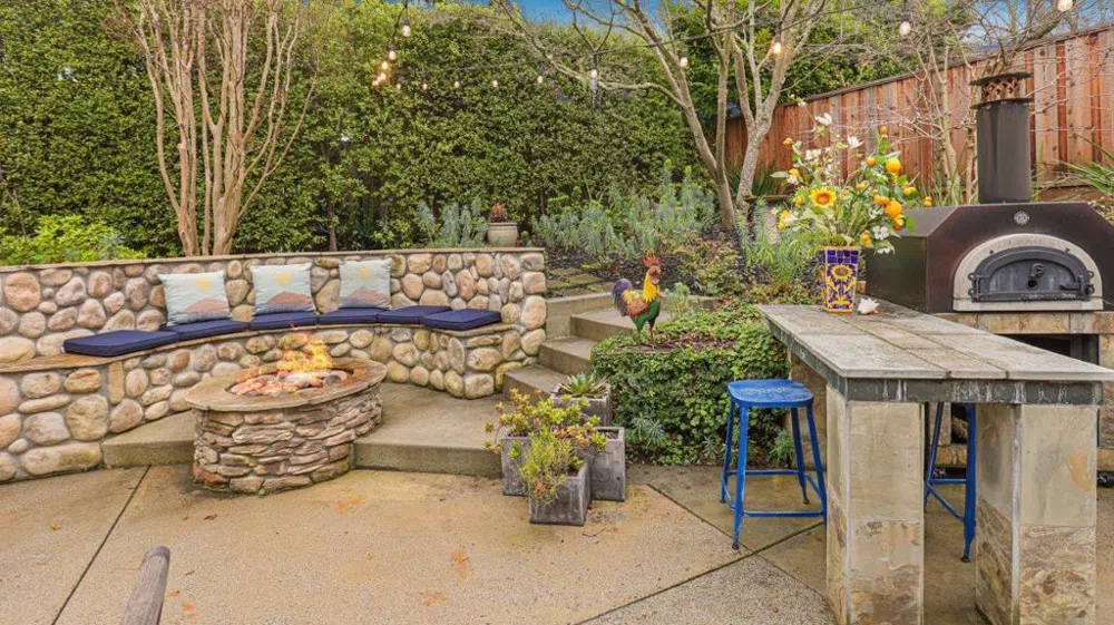 171 Gabarda Way Portola Valley, CA 94028