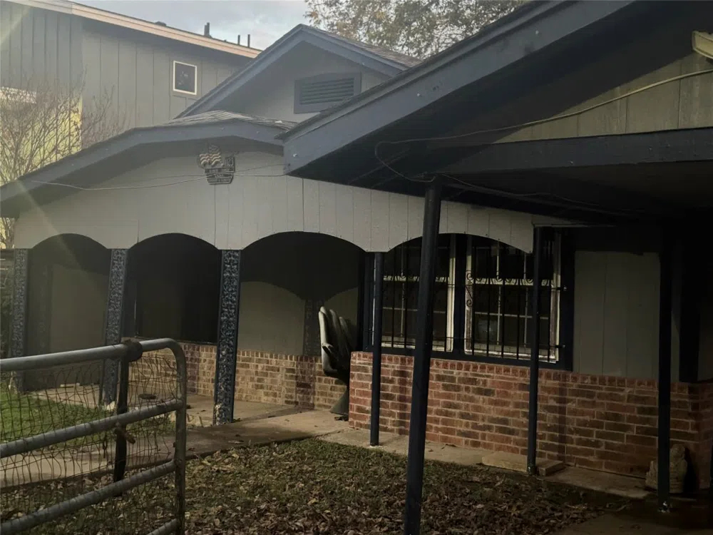 1123 Denfield Street