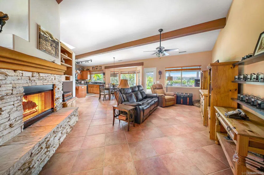 15630 Brenda Way Valley Center, CA 92082