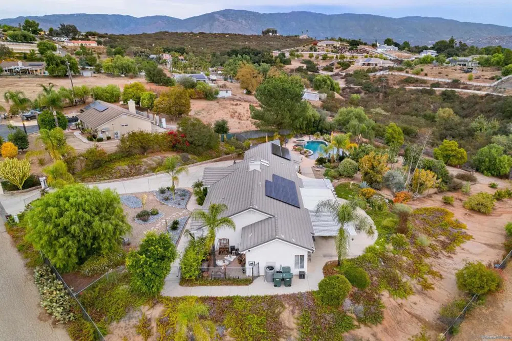 15630 Brenda Way Valley Center, CA 92082