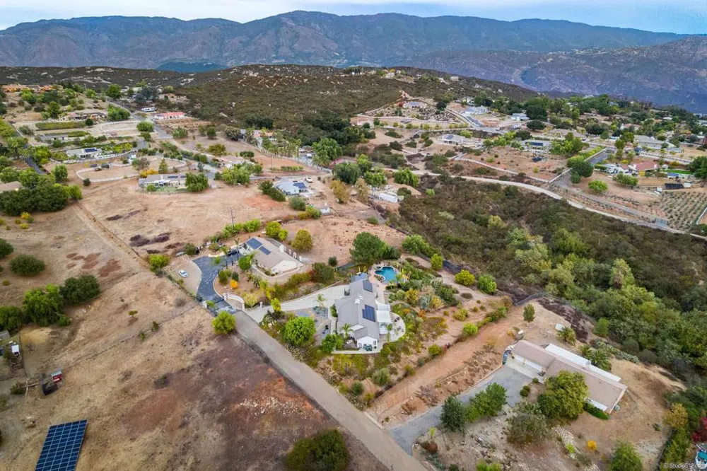 15630 Brenda Way Valley Center, CA 92082
