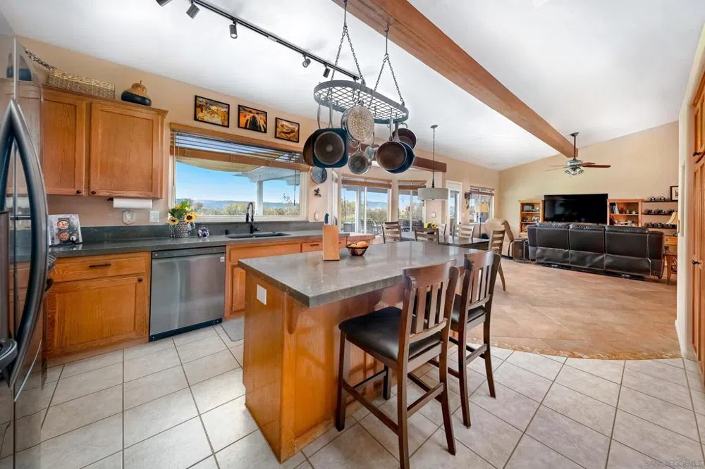 15630 Brenda Way Valley Center, CA 92082