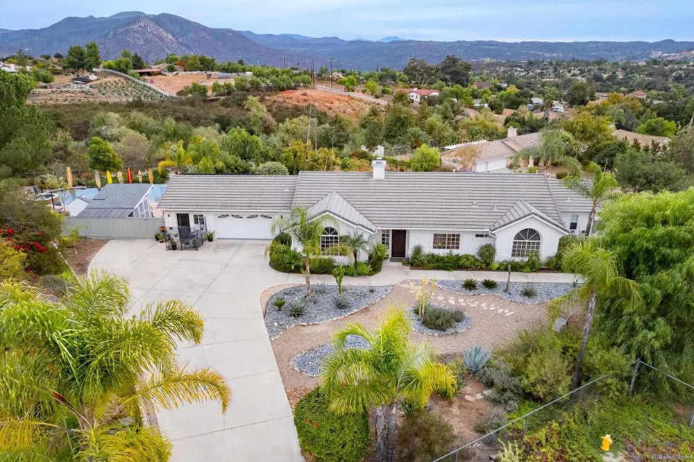 15630 Brenda Way Valley Center, CA 92082