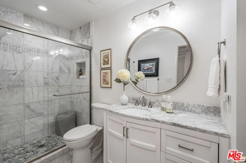 302 Villena Way Palm Desert, CA 92260