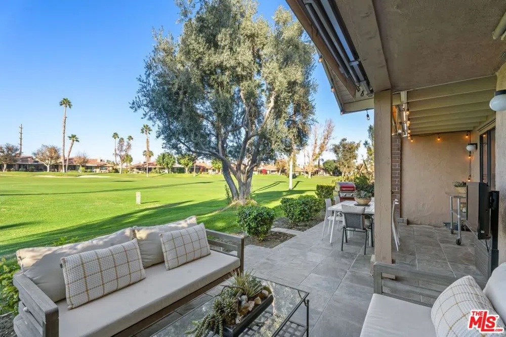 302 Villena Way Palm Desert, CA 92260
