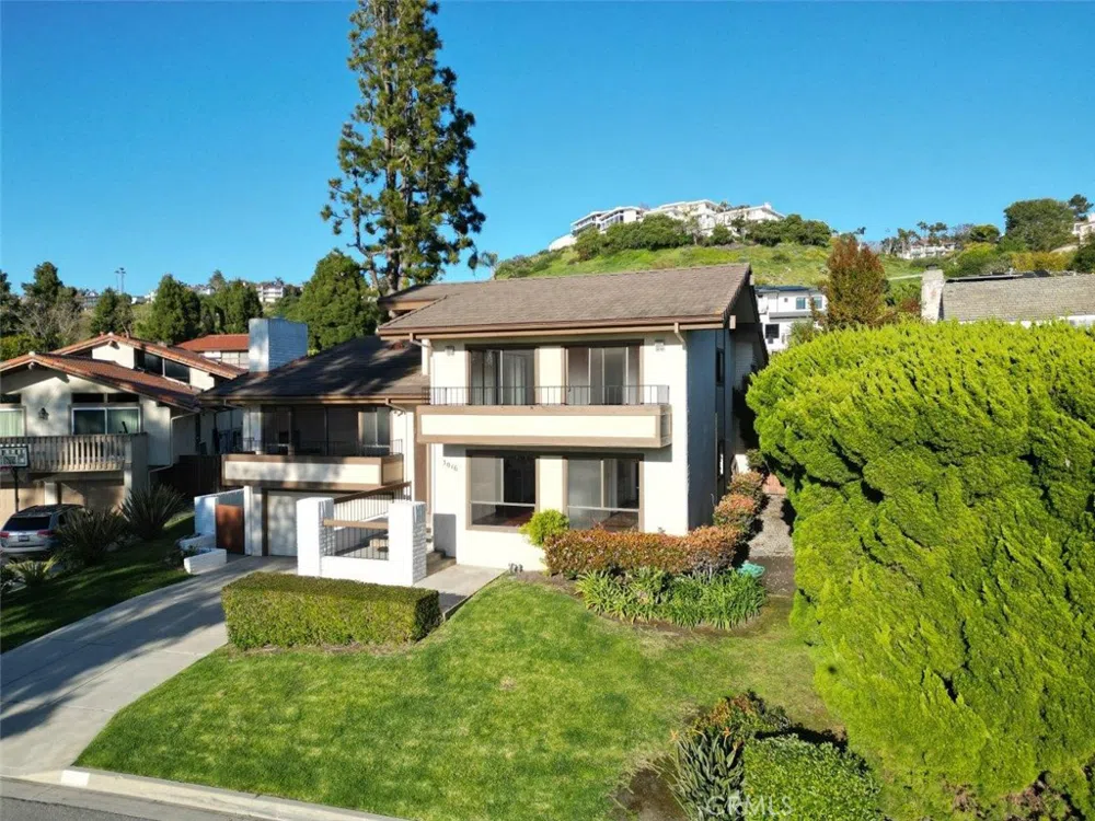 3016 Via Buena Palos Verdes Estates, CA 90274