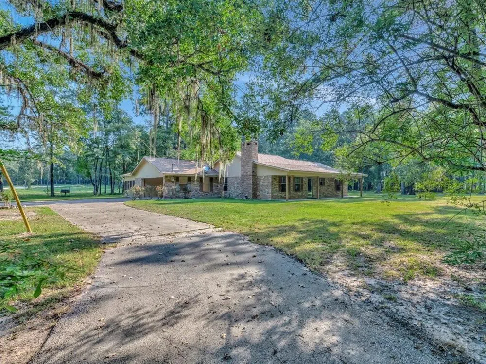 112 Schoolcraft Road