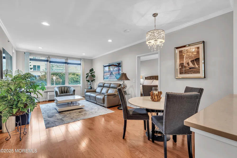 55 Melrose Terrace #208