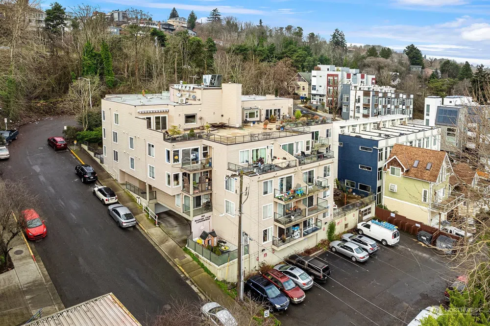 3022 SW Bradford Street #2