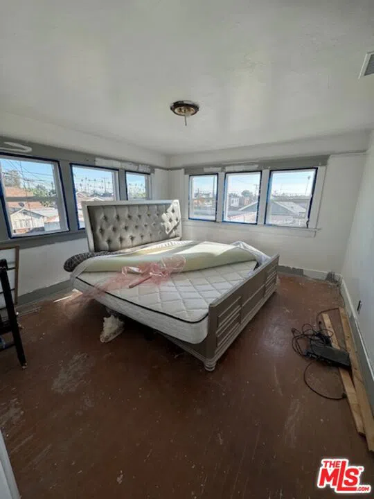 3816 S Harvard Boulevard Los Angeles, CA 90062