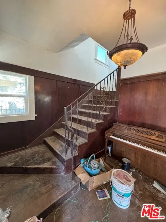 3816 S Harvard Boulevard Los Angeles, CA 90062