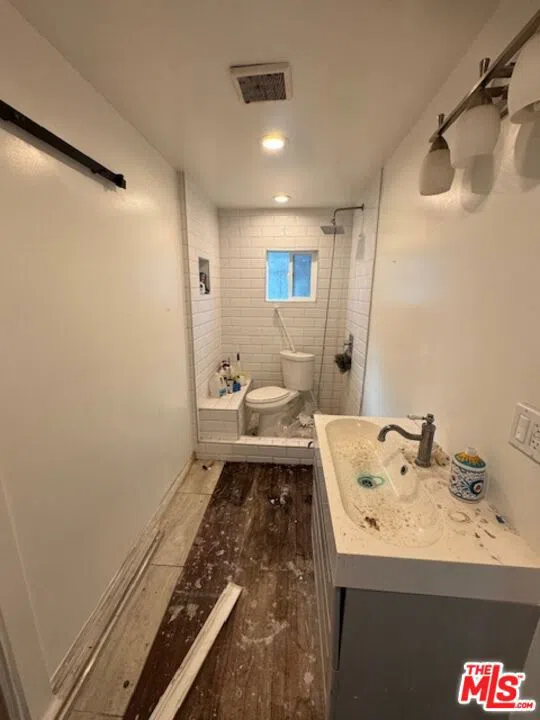 3816 S Harvard Boulevard Los Angeles, CA 90062