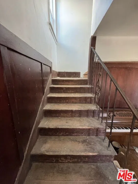 3816 S Harvard Boulevard Los Angeles, CA 90062