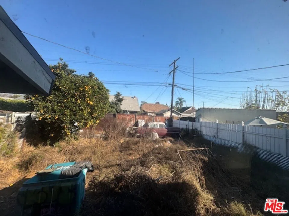 3816 S Harvard Boulevard Los Angeles, CA 90062