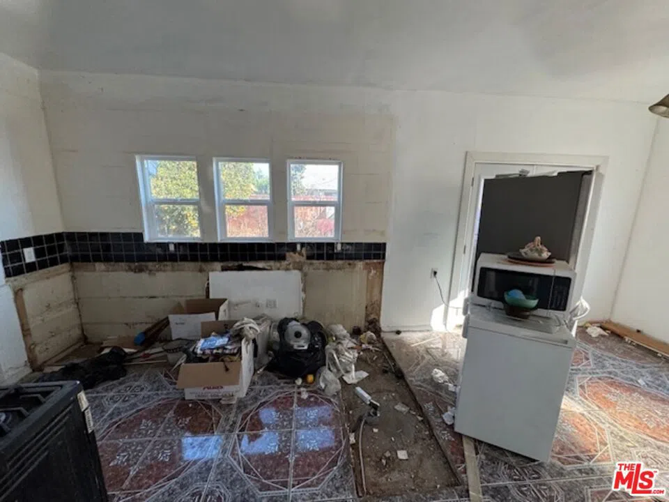 3816 S Harvard Boulevard Los Angeles, CA 90062