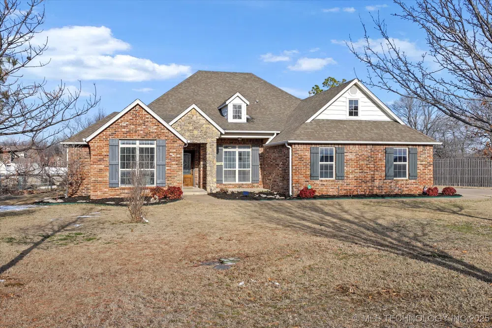 7714 N 156th East Avenue