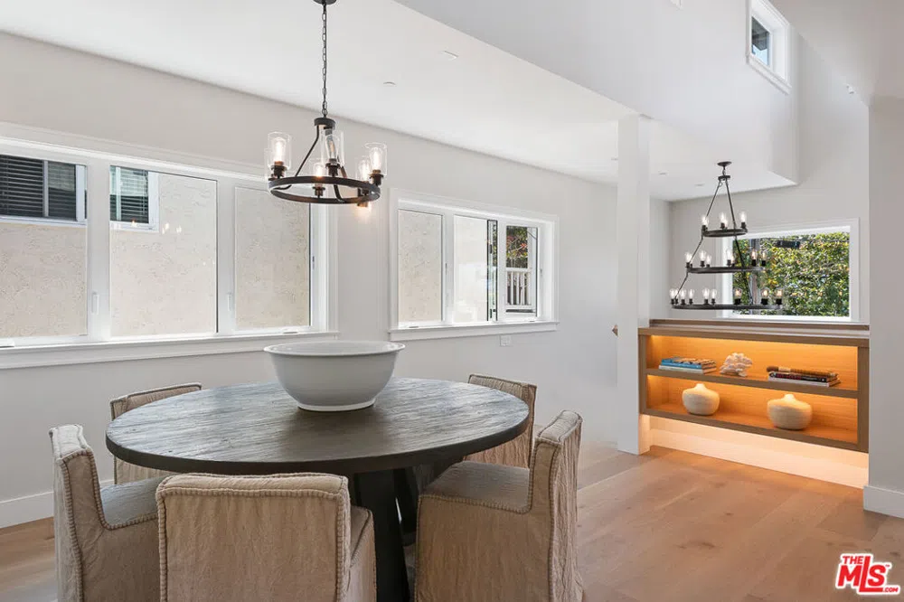 216 Camino Real Redondo Beach, CA 90277