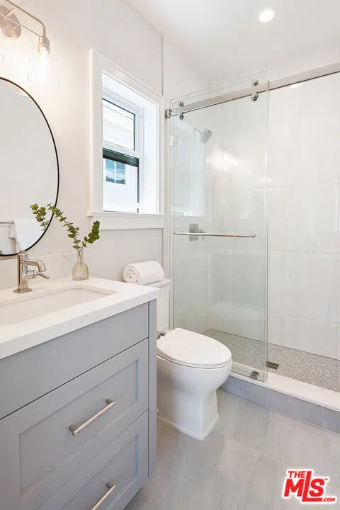 216 Camino Real Redondo Beach, CA 90277