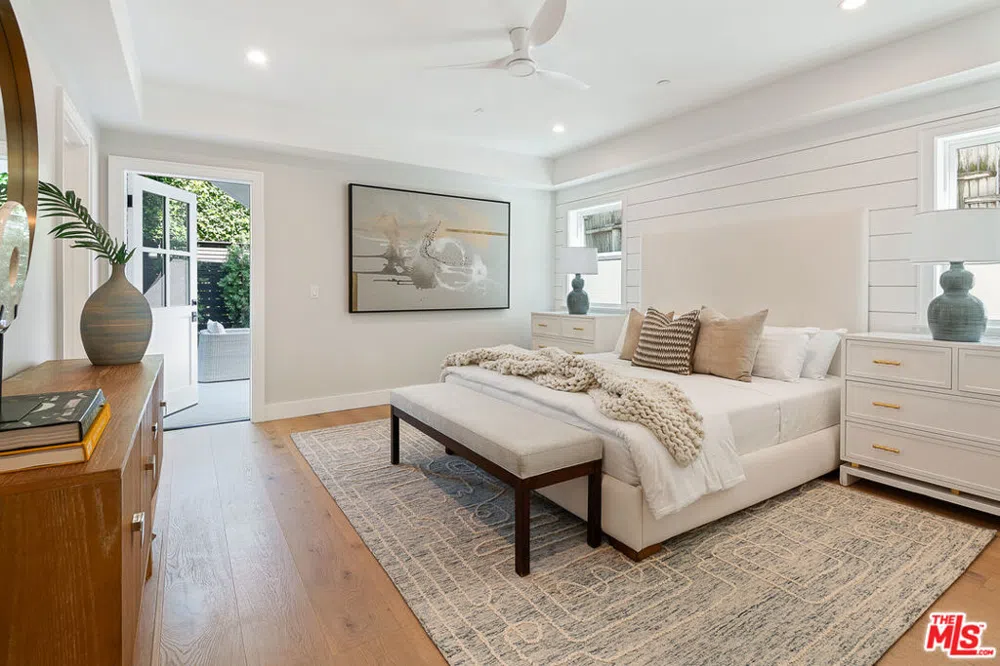 216 Camino Real Redondo Beach, CA 90277