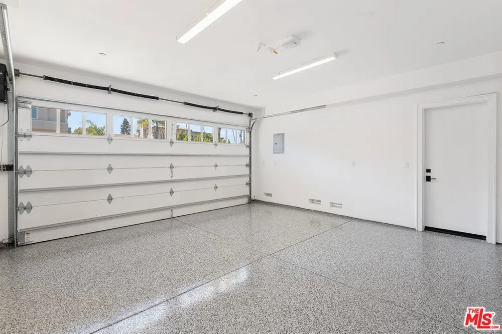 216 Camino Real Redondo Beach, CA 90277
