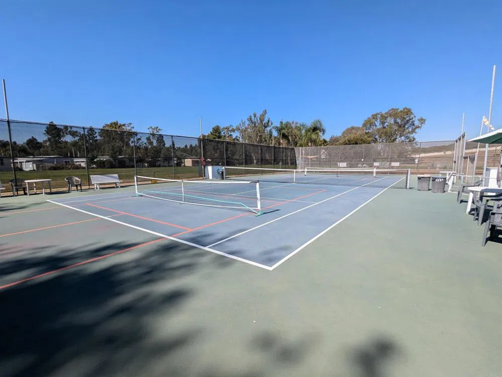 5438 Don Luis Drive Carlsbad, CA 92010