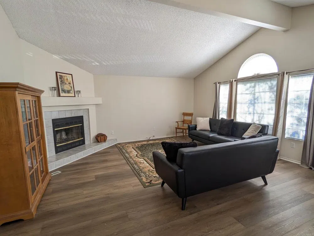 5438 Don Luis Drive Carlsbad, CA 92010