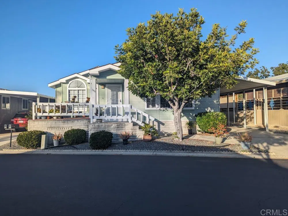 5438 Don Luis Drive Carlsbad, CA 92010