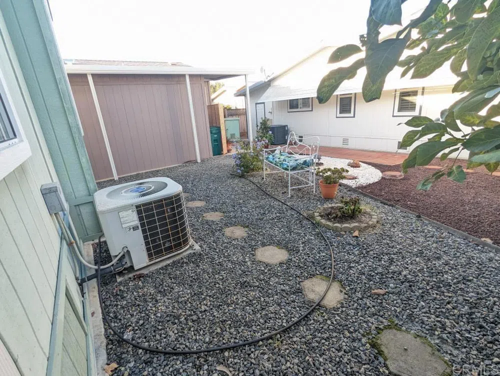 5438 Don Luis Drive Carlsbad, CA 92010