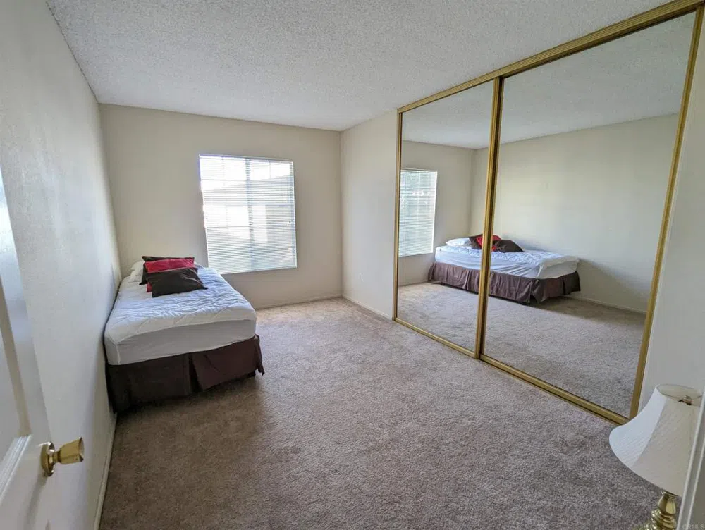 5438 Don Luis Drive Carlsbad, CA 92010