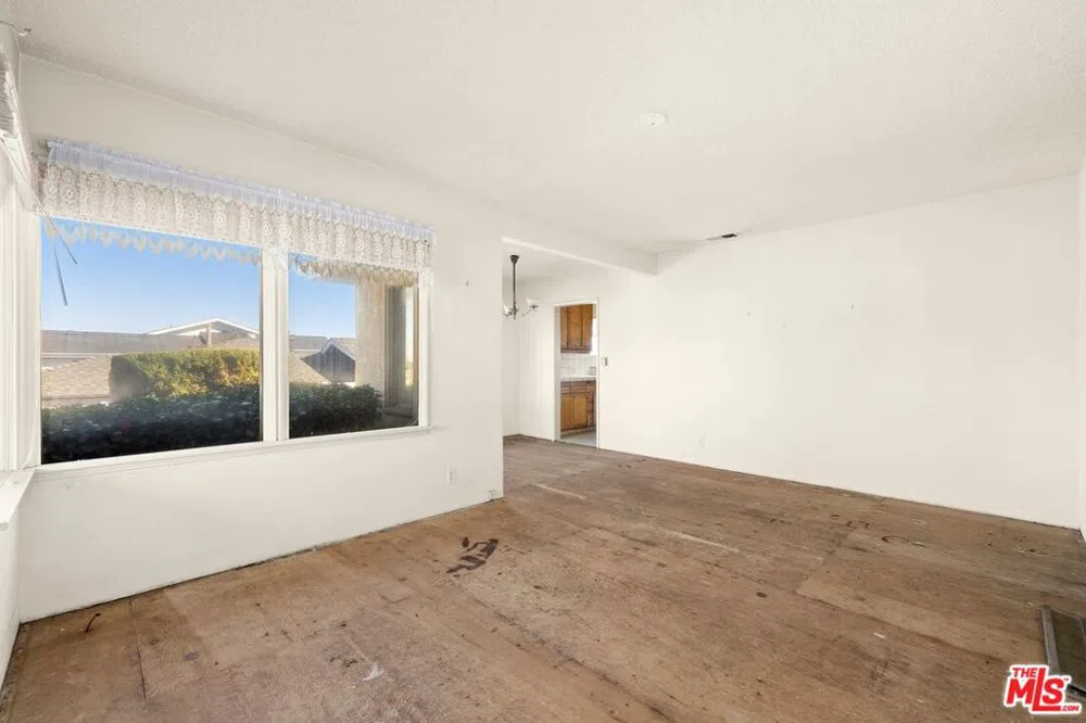 638 W Acacia Avenue El Segundo, CA 90245