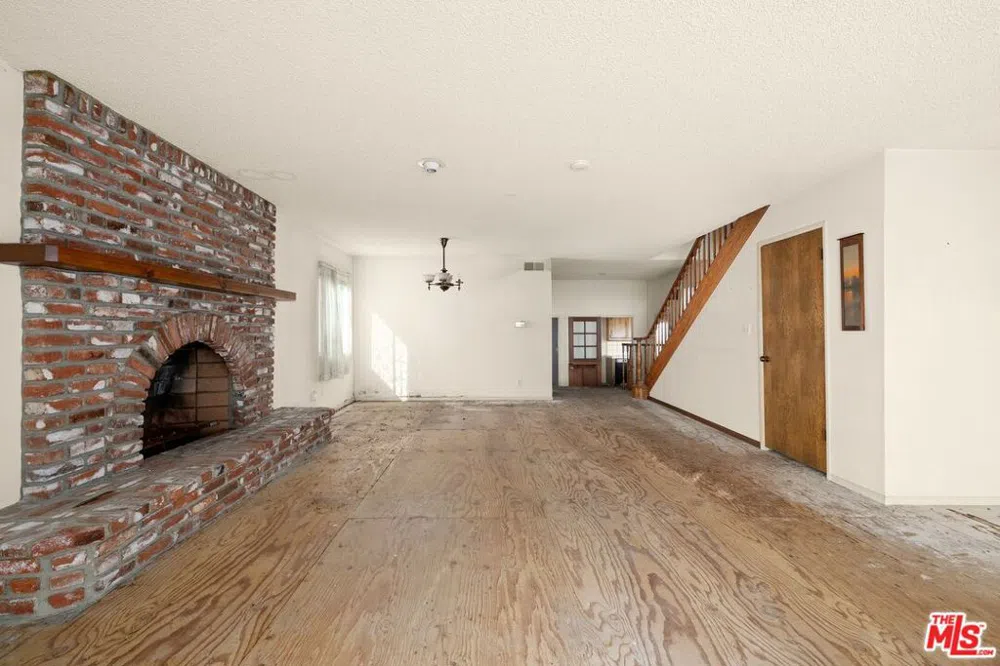 638 W Acacia Avenue El Segundo, CA 90245