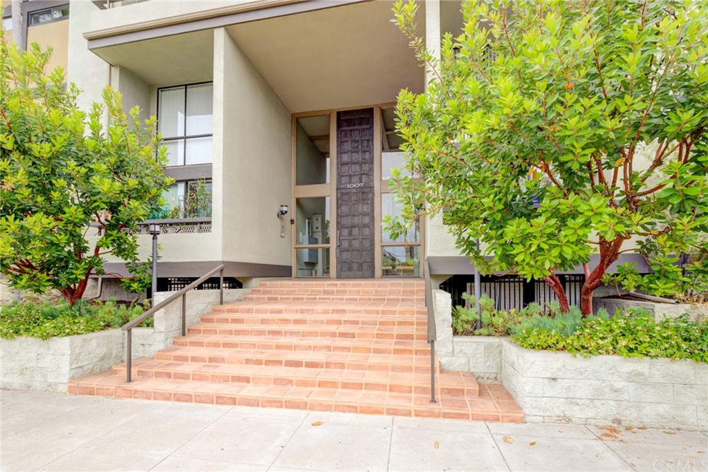 1007 S Catalina Avenue #214 Redondo Beach, CA 90277
