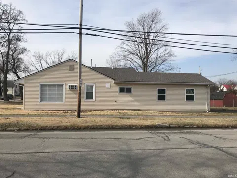 1902 Emma Avenue