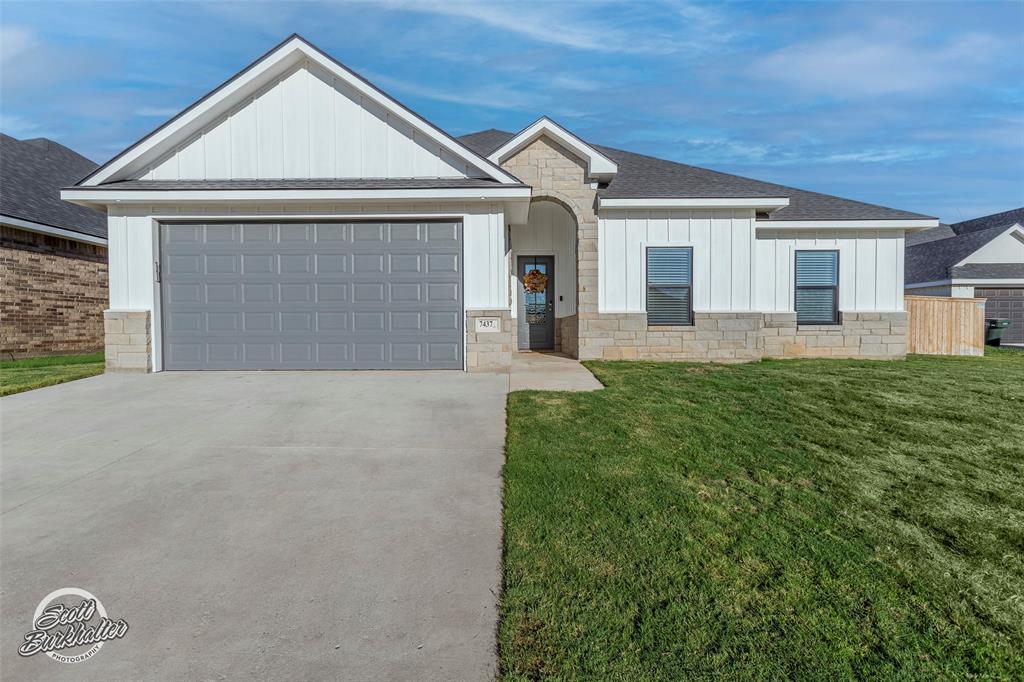 7437 Sleepy Hollow Lane