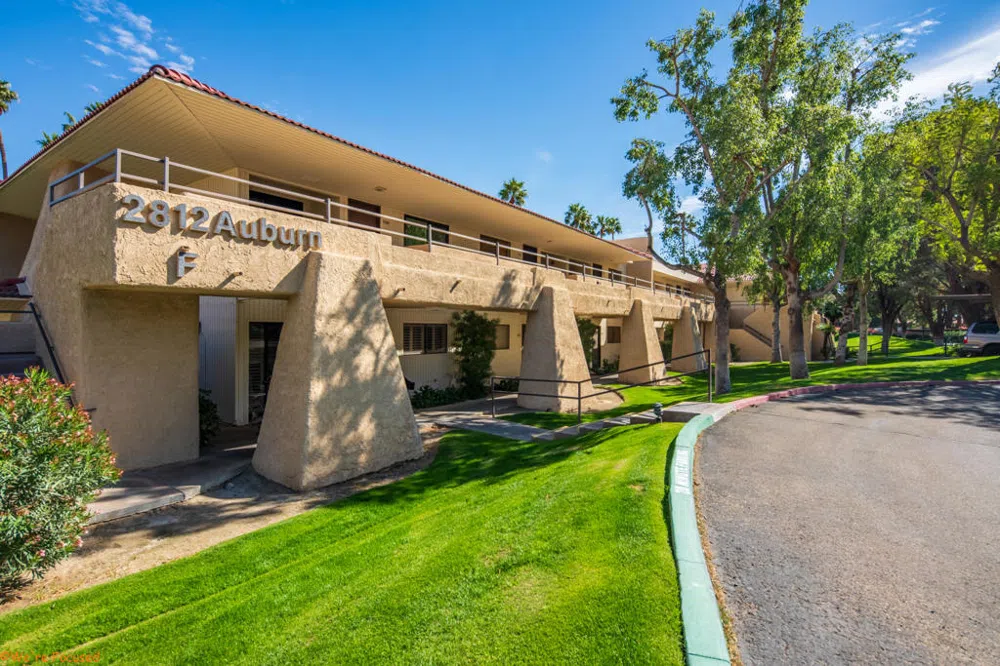 2812 Auburn Court #205 Palm Springs, CA 92262