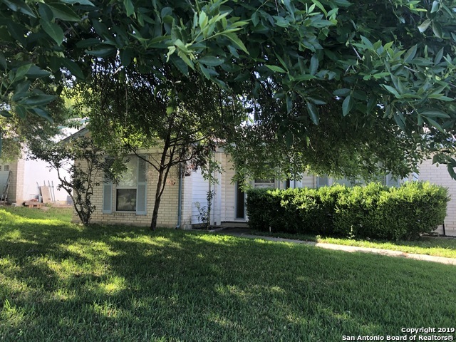 526 SOLAR DR San Antonio, TX 78227