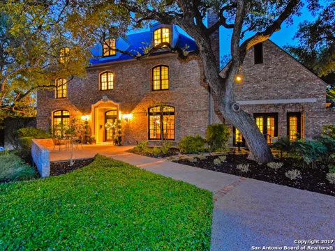 502 WOODWAY FOREST DR