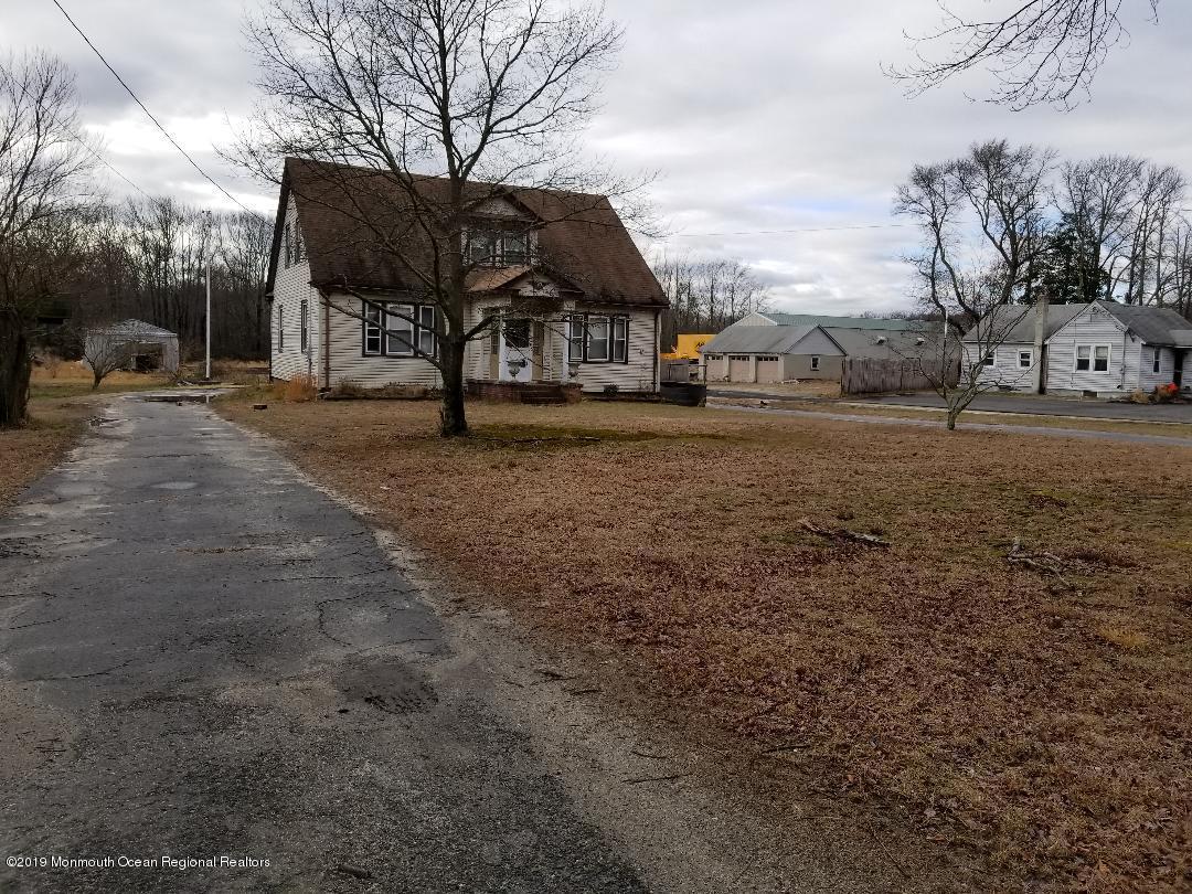 207209 Squankum Road