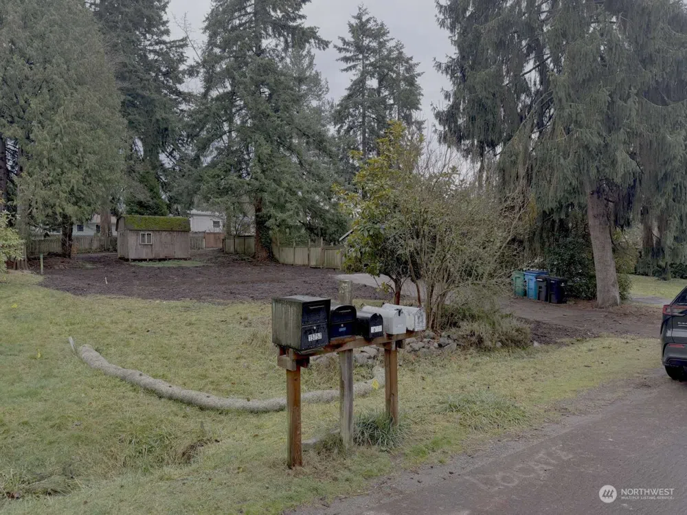 15748 Burke Avenue N