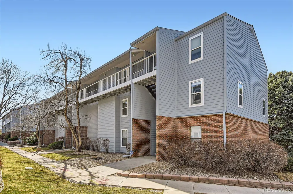 7665 E Eastman Avenue #210