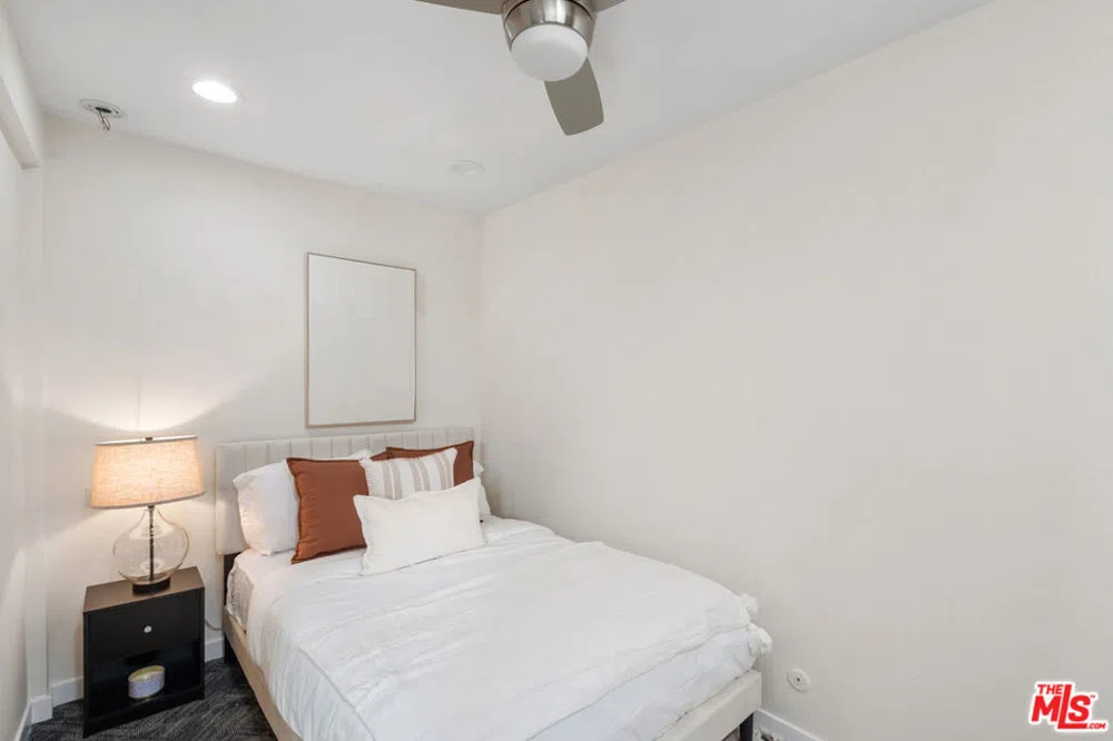 950 Kings Road #225 West Hollywood, CA 90069