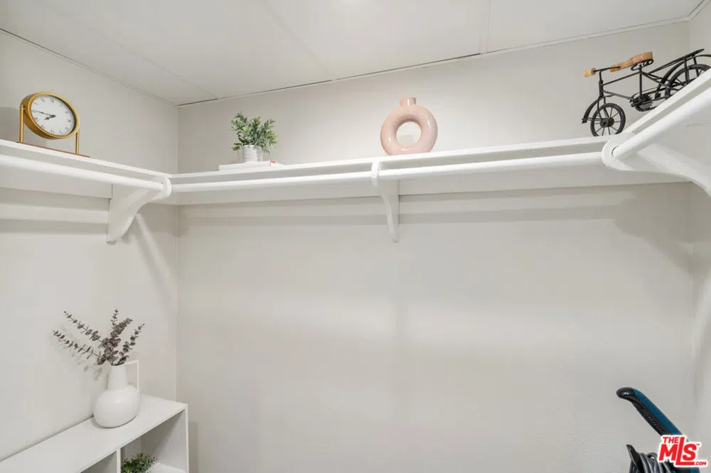950 Kings Road #225 West Hollywood, CA 90069