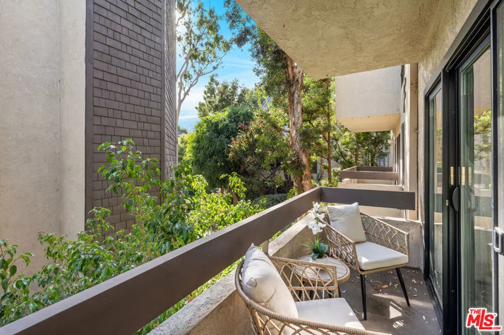 950 Kings Road #225 West Hollywood, CA 90069