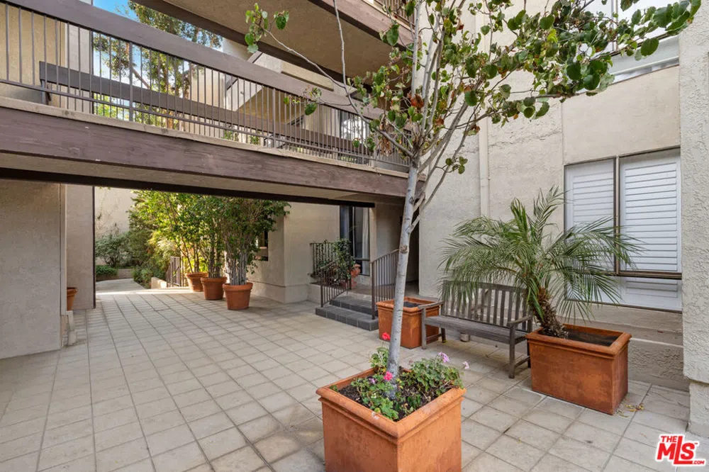 950 Kings Road #225 West Hollywood, CA 90069