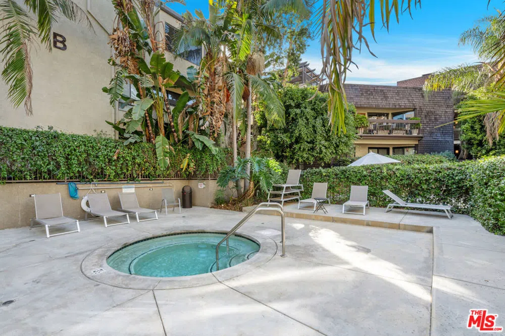 950 Kings Road #225 West Hollywood, CA 90069