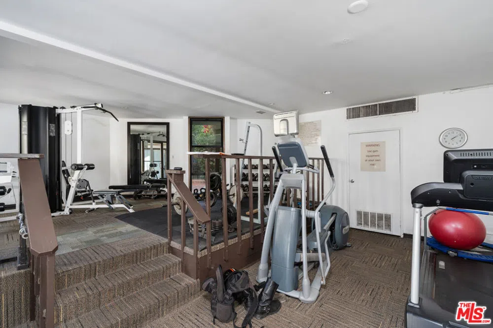 950 Kings Road #225 West Hollywood, CA 90069