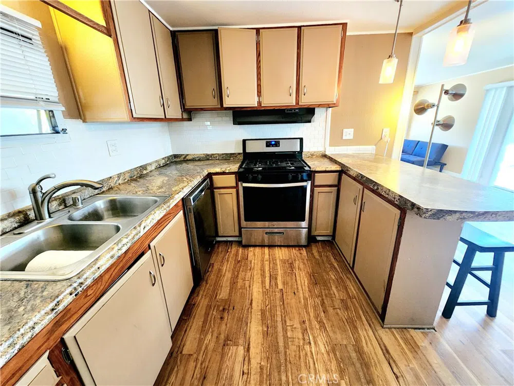 24200 Walnut #62 Torrance, CA 90501